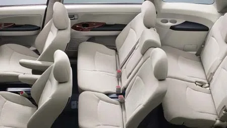 Mitsubishi Grandis M (NA4W)