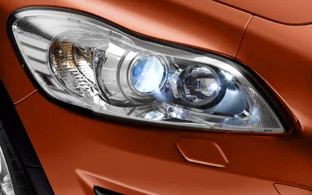 Volvo C30 T5 R-DESIGN (MB5254)