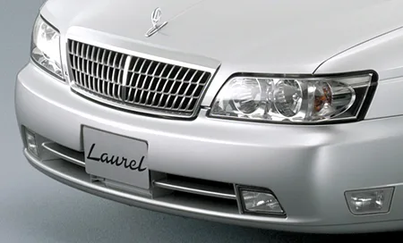 Nissan Laurel 25MEDALIST (GC35)