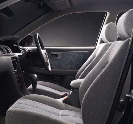 Toyota Camry Gracia Sedan 2.5 (MCV21)