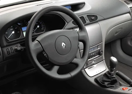 Renault Laguna V6 (GL7X)