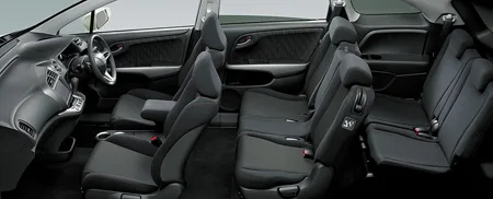 Honda Stream RSZ (RN8)