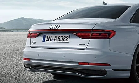 Audi A8 GRAND TOURING LIMITED (F8CZSF)