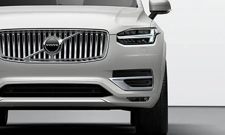 Volvo XC90 D5 AWD MOMENTUM (LD4204TXC / LD4204TXCA)
