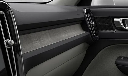Volvo XC40 PLUS B4 AWD (XB420TXCM2)