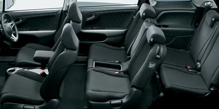 Honda Stream RSZ (RN7)