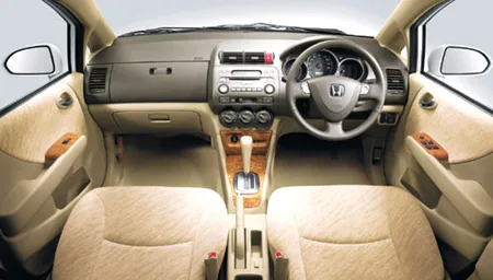 Honda Fit Aria 1.3A (GD6)