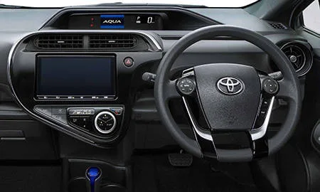 Toyota Aqua S GLAMPER (NHP10)
