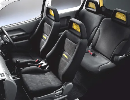 Suzuki Swift SPORT (HT81S)