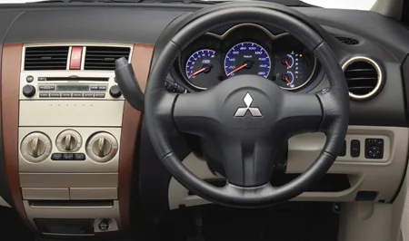 Mitsubishi Colt 1.3M (Z22A)