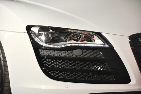 Audi R8 Spyder BASEGRADE (42BUJF)
