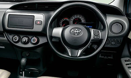 Toyota Vitz F (KSP130)