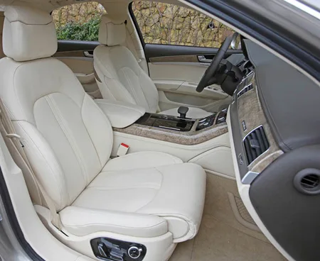 Audi A8 4.2FSI QUATTRO (4HCDRF / 4HCDRL / 4HCGWF)
