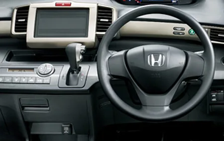 Honda Freed Spike G (GB3)