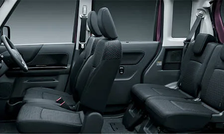 Suzuki Spacia Custom XS (MK42S)