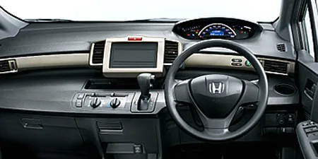 Honda Freed Spike G (GB3)