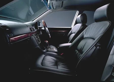 Toyota Progres NC250 IR VERSION WALNUT PACKAGE (JCG10)