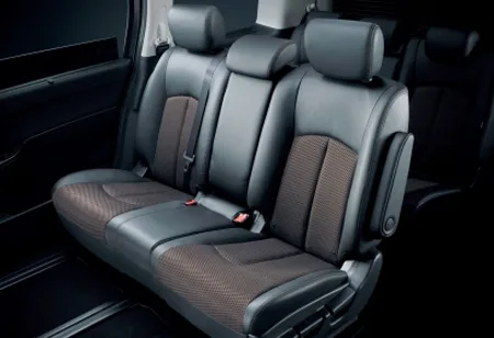 Nissan Elgrand 350HIGHWAY STAR PREMIUM (PE52)
