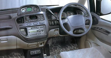 Mitsubishi Delica Space Gear EXCEED I (PA5W)