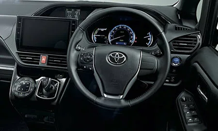 Toyota Noah HYBRID SI WxB (ZWR80W)