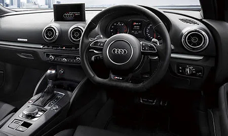 Audi RS3 Sportback BASE GRADE (8VCZGF)