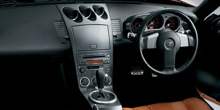 Nissan Fairlady Z VERSION ST (Z33)