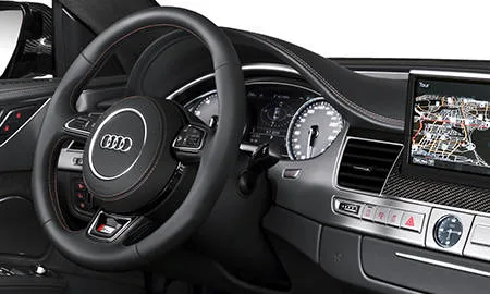 Audi S8 Plus BASE GRADE (4HDDTF)