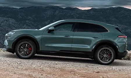 Porsche Cayenne Electric BASE GRADE ()