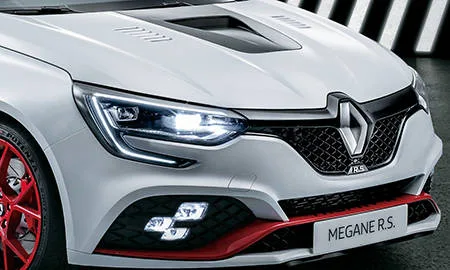 Renault Megane SPORT TROPHY R (BBM5P)
