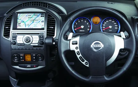 Nissan Lafesta HIGHWAY STAR (B30)