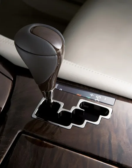Lexus LS460 VERSION C (USF40)