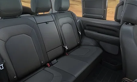 Land Rover Defender 90 URBANIGHT 22 (LE62XAA)