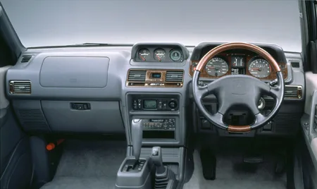 Mitsubishi Pajero WIDE ZR (V26WG)