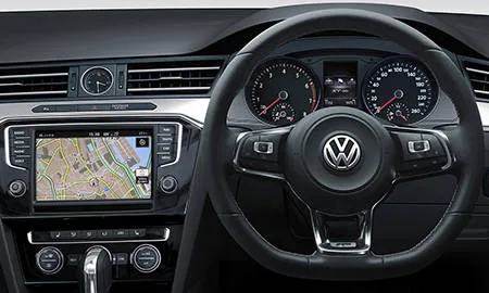 Volkswagen Passat Variant 2.0 TSI R LINE (3CCHH)