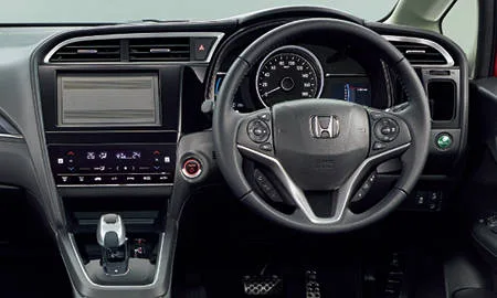 Honda Shuttle HYBRID X HONDA SENSING (GP7)