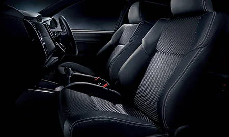 Toyota Corolla Axio HYBRID G WxB (NKE165)