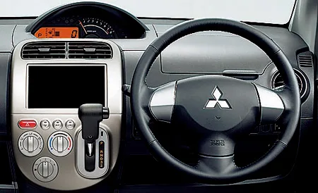 Mitsubishi EK Sport XS (H82W)