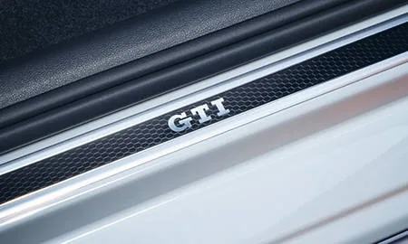 Volkswagen UP ! GTI (AADKR)
