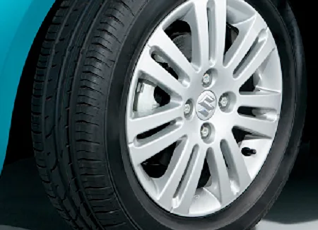 Suzuki Splash BASE GRADE (XB32S)