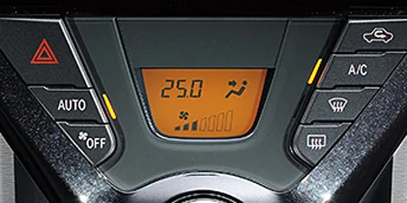 Toyota IQ100G базовая (KGJ10)