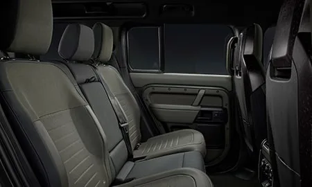 Land Rover Defender OCTA EDITION ON (LE82EAD / LE7449AD)