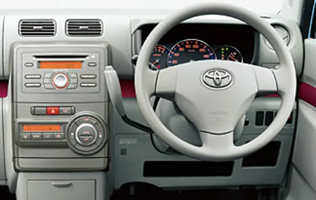Toyota Pixis Space L (L575A)