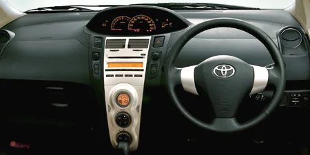 Toyota Vitz RS (NCP91)
