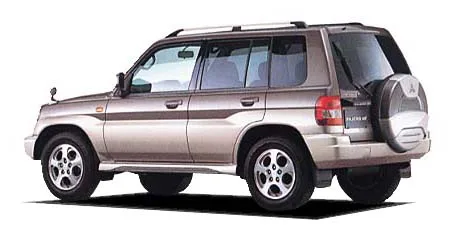 Mitsubishi Pajero IO ZR (H61W)