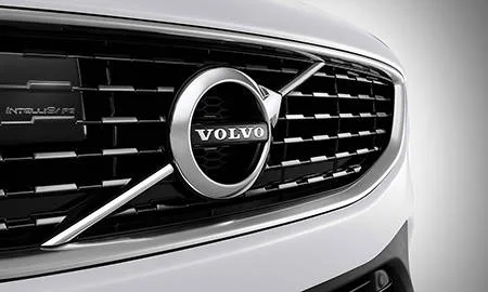 Volvo V40 T5 R-DESIGN FINAL EDITION (MB420)
