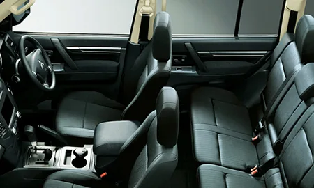 Mitsubishi Pajero LONG GR (V93W)