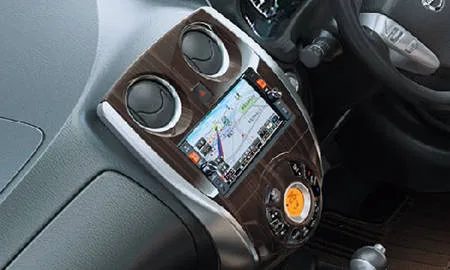 Nissan Note X BLANC NACHURU INTERIOR (E12)