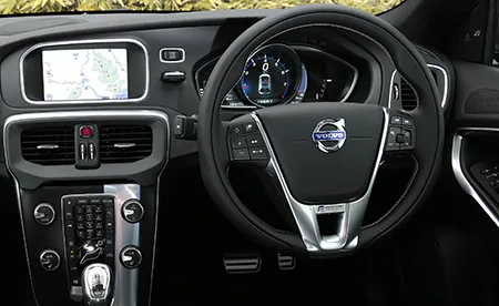 Volvo V40 T5 R-DESIGN (MB5204T)