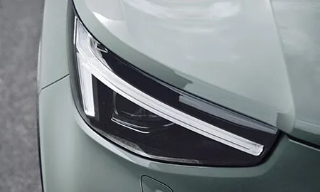 Volvo XC40 Recharge RECHARGE PLUS SINGLE MOTOR (XE400AXCE / XE400FXCE)