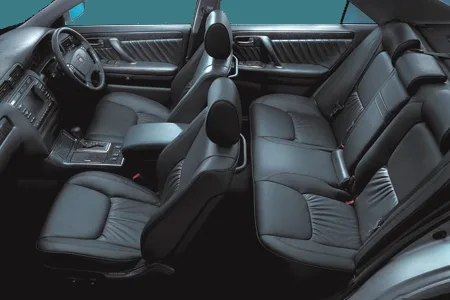 Toyota Crown ATHLETE G (JZS175)